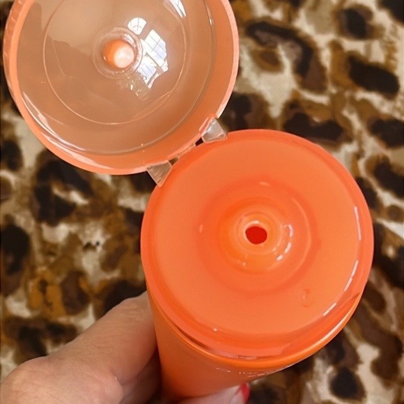 Brand New Clinique Happy Body Cream Rich Moisturizer Citrus Floral 6.7 Fl Oz - Picture 5 of 9